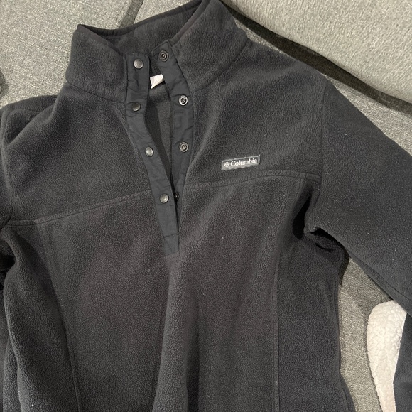 Pullover - Picture 1 of 1